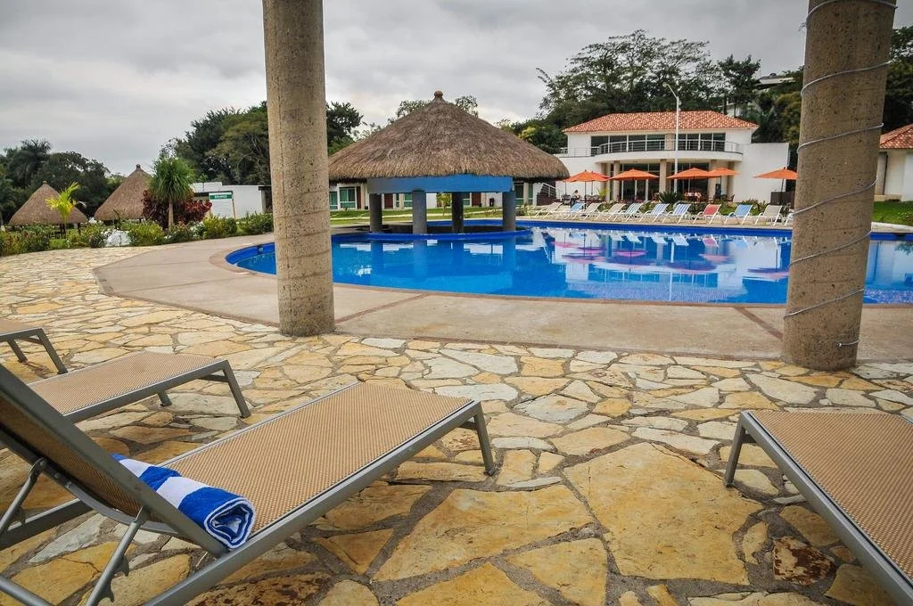 Yaxja Hotel Tamasopo