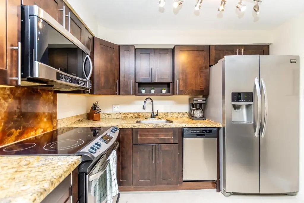 Ocean Beach Condo 3BR On the Sand 811