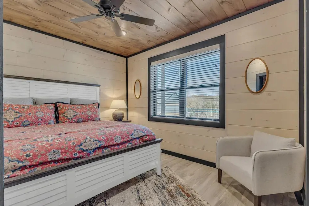 Smith Creek Resort - Exclusive Waterpark Included