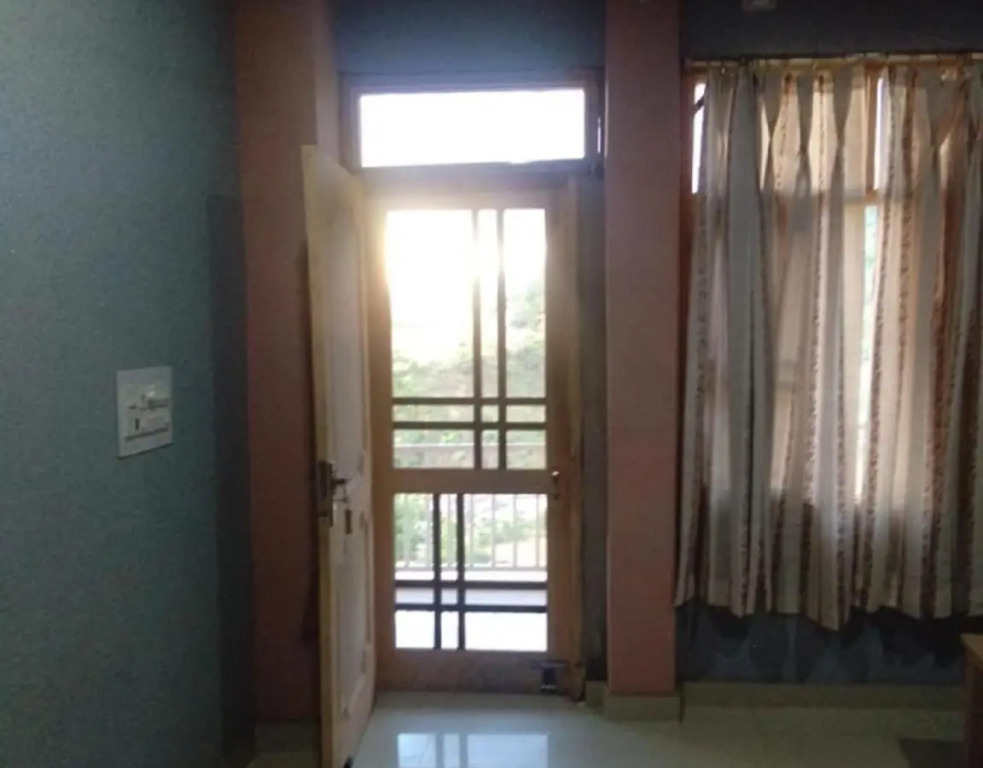 Yellowoaks Guest House
