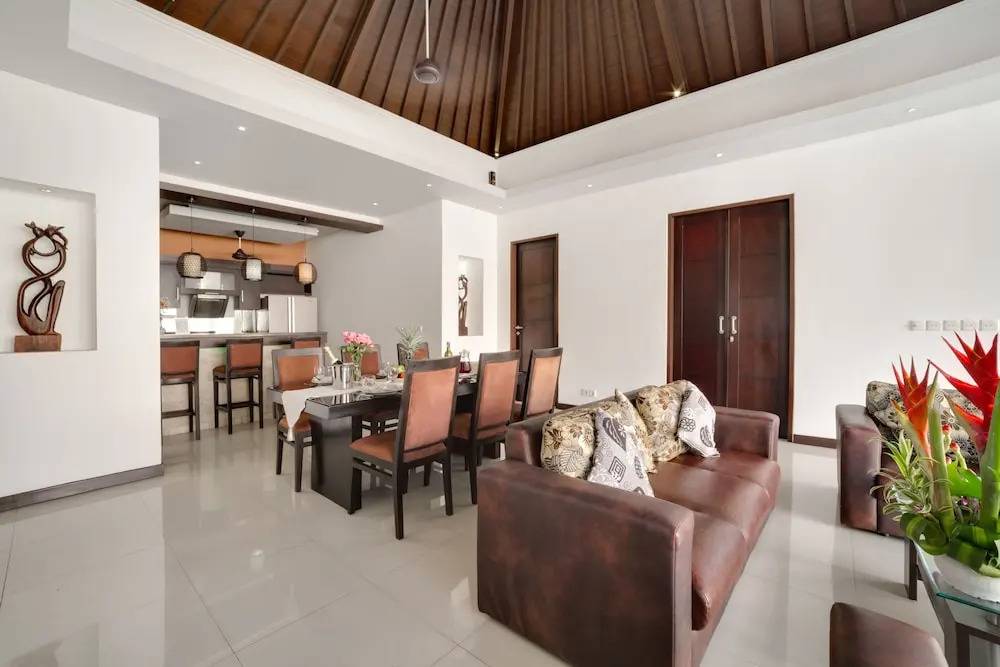 D And G Villas