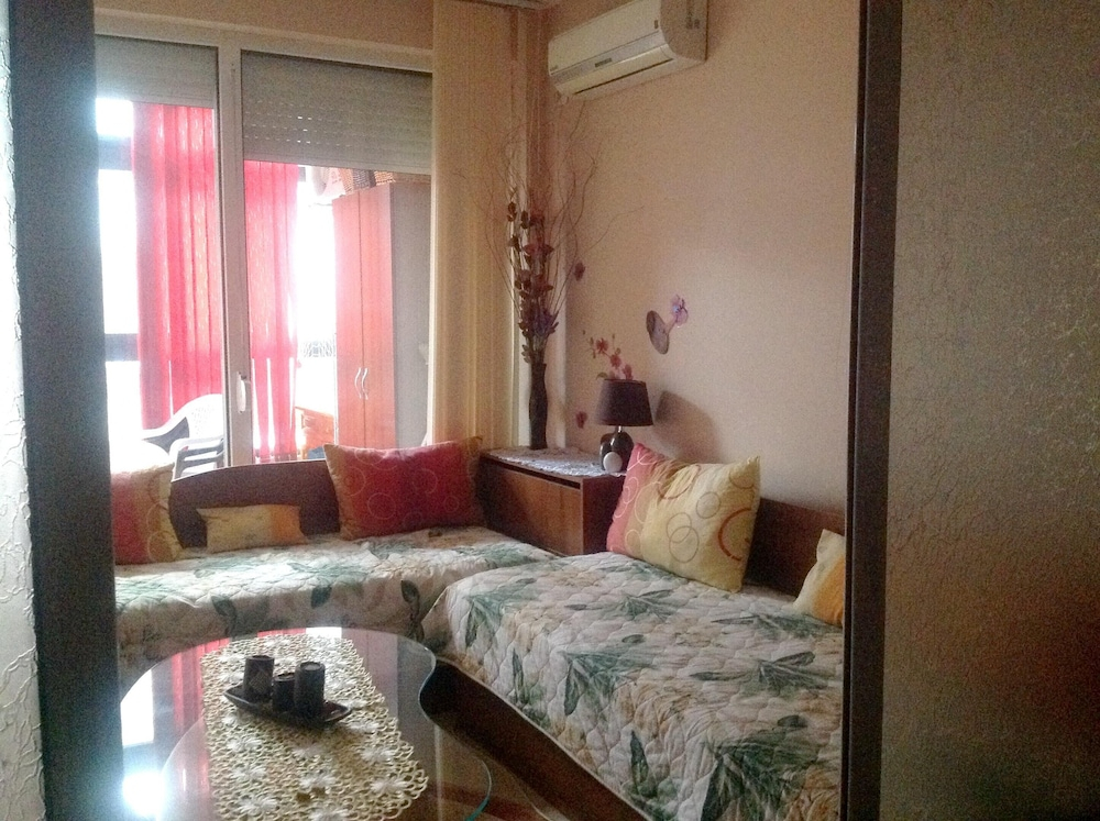 Apartment With 2 Bedrooms in Pomorie, With Terrace and Wifi Near the Beach