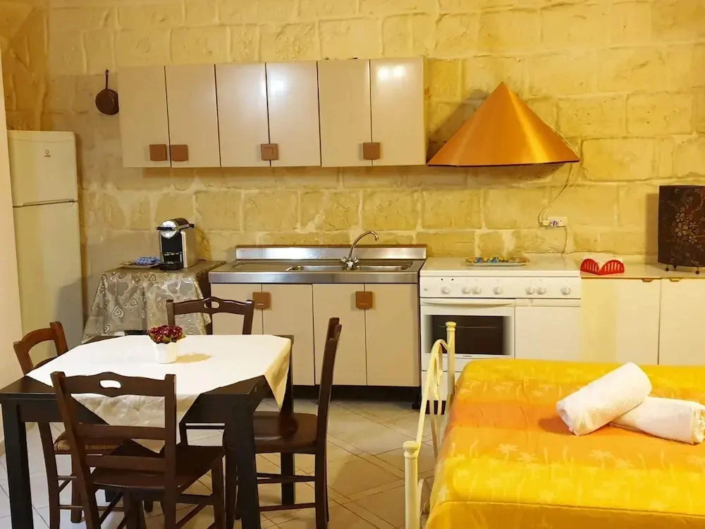 Studio In Trani 1 Km From The Beach