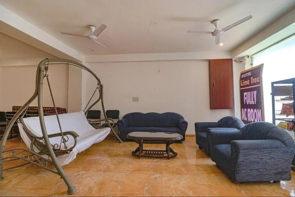 FabHotel Lime Tree - Nr Yashobhoomi Convention Centre