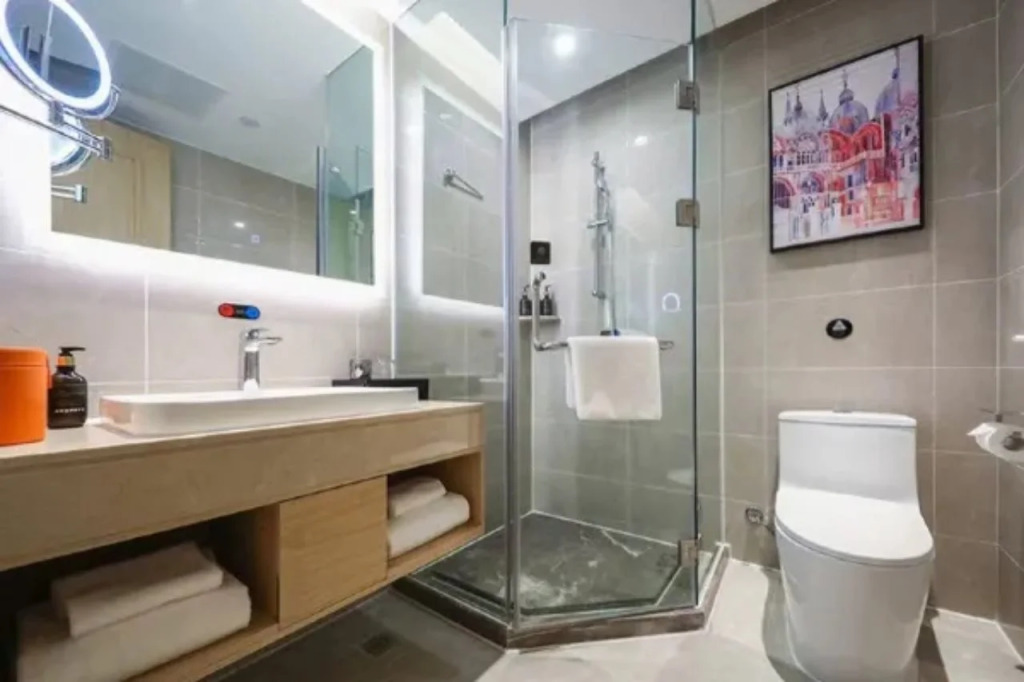 Vienna Hotel (Xi'an Qujiang Datang never night city)