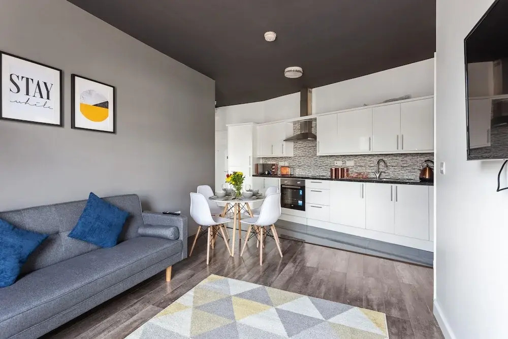 Modern Executive Apartment Peterborough
