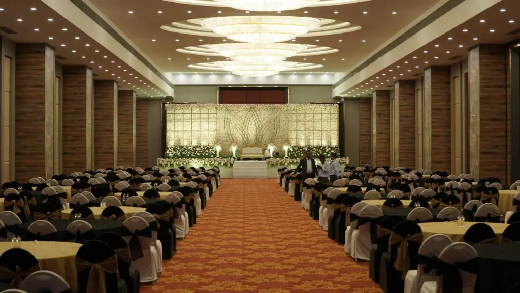 Hotel Tip Top International Pune