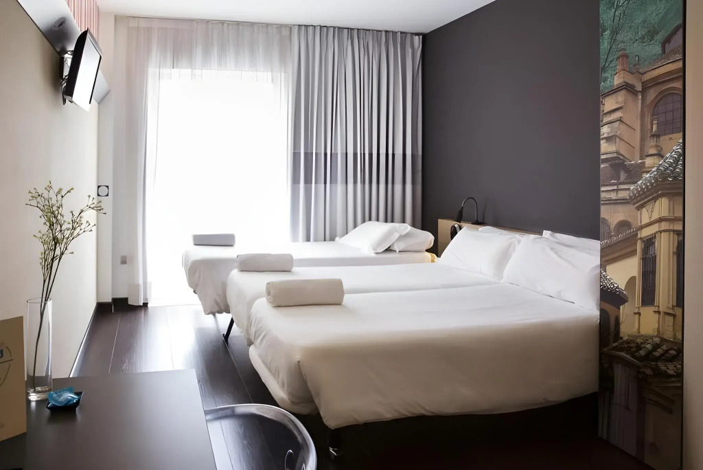B&B HOTEL Granada