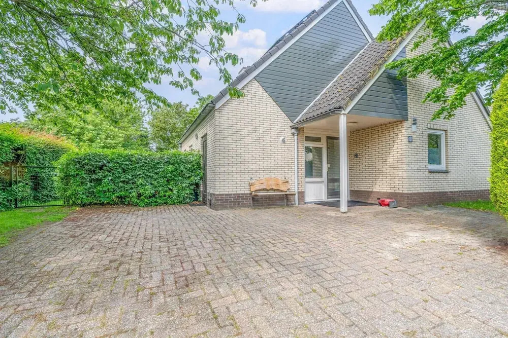 Villa With Finnish Sauna and Outdoor Shower