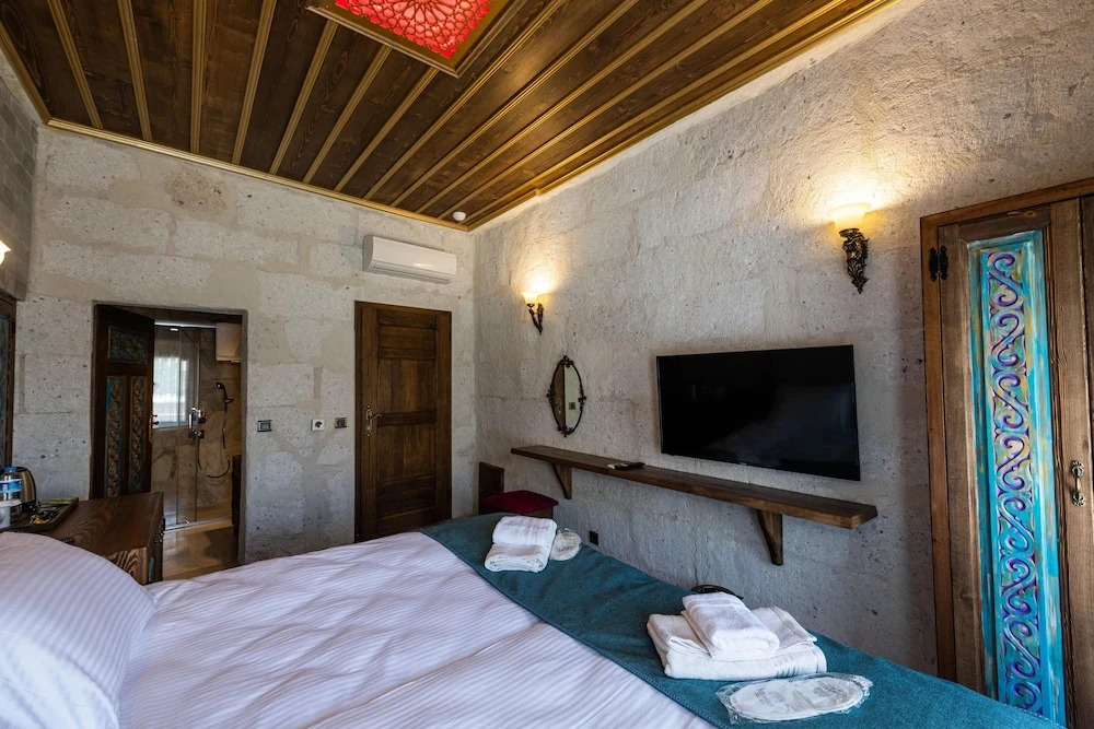 Foremanson Cave Hotel
