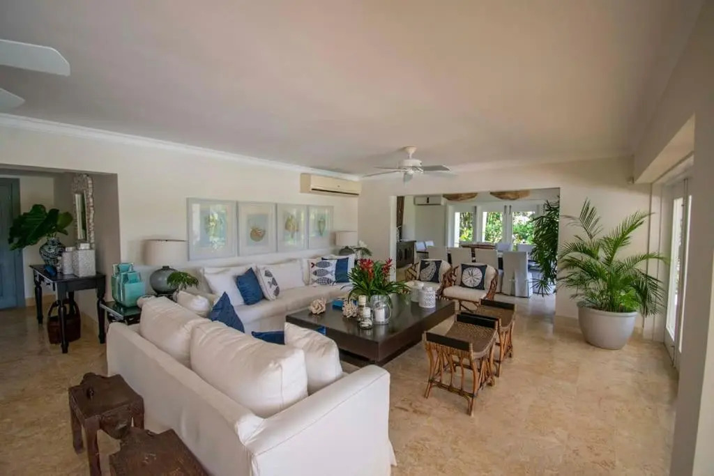 Luxury Golf-front Villa With Golf Cart Close to the Beach in Exclusive Resort