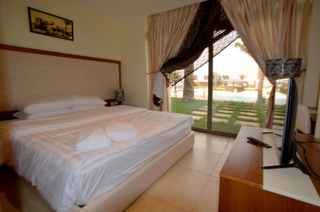 Public Security Hotel & Chalets