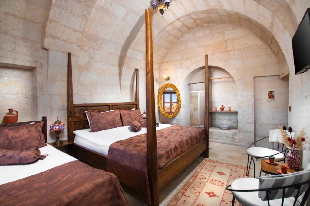 Romantic Cave Hotel