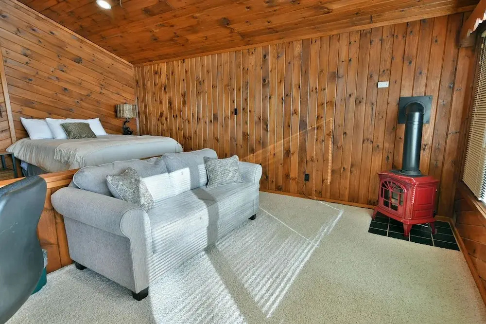 Spruce Haven 3 Bedroom Home by RedAwning