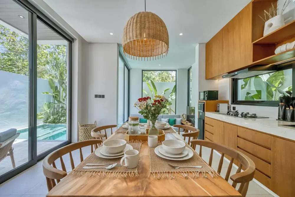 Malvarrosa Stylish 1BR Private Pool Villa Bingin