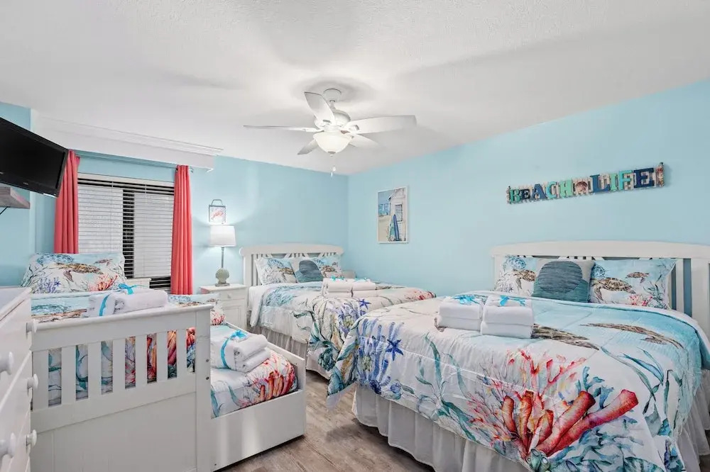 Watercrest Waves! Beachfront 2br/2ba Condo, Sleeps 8, Stunning Gulf Views!