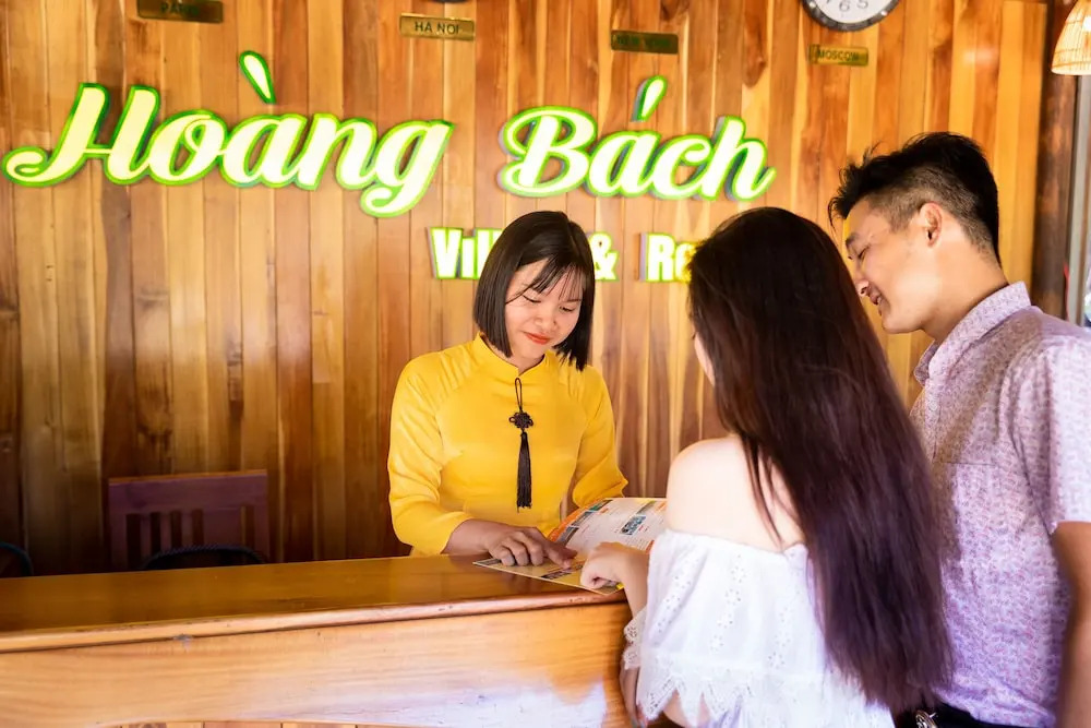 Hoang Bach Resrot