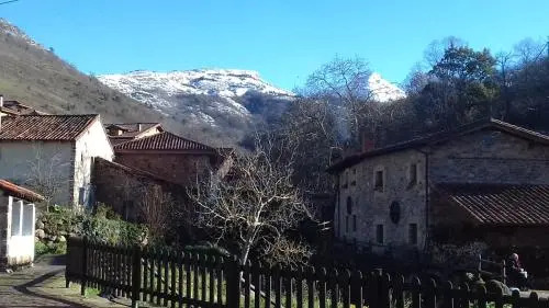 Posada La Escuela De Cicera