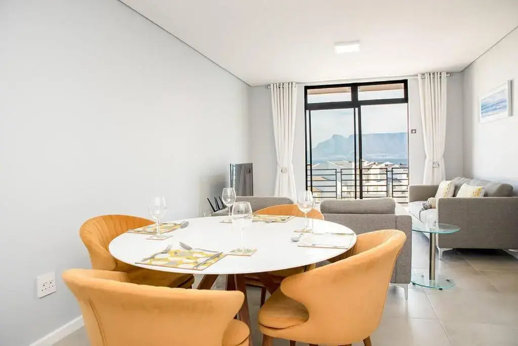 Beachfront 2 bedroom with swimming pool, Blouberg
