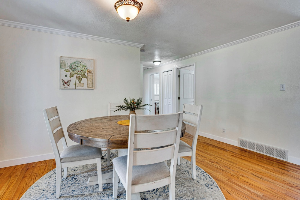 4 Mi to Olde Town Arvada! Dog-friendly Home, Yard