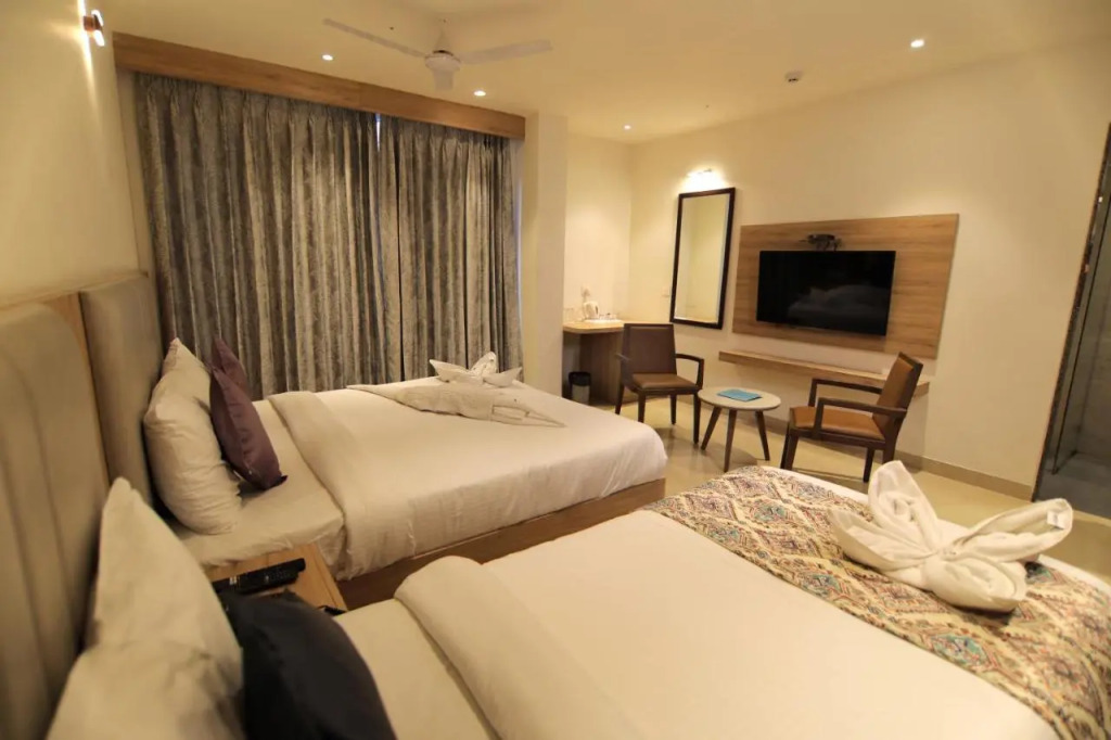 Mumbai House Express Udaipur
