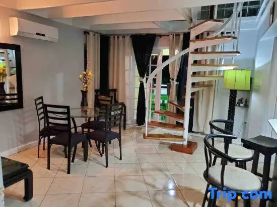 Mystic Ridge Paradise - Newly Renovated 2021