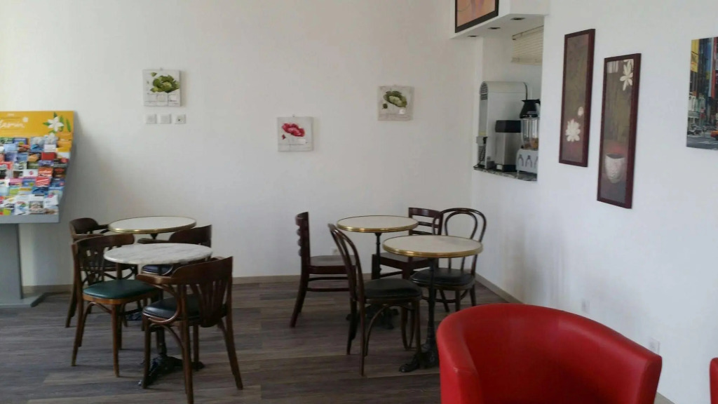 Hotel Flots dAzur Promenade des Anglais
