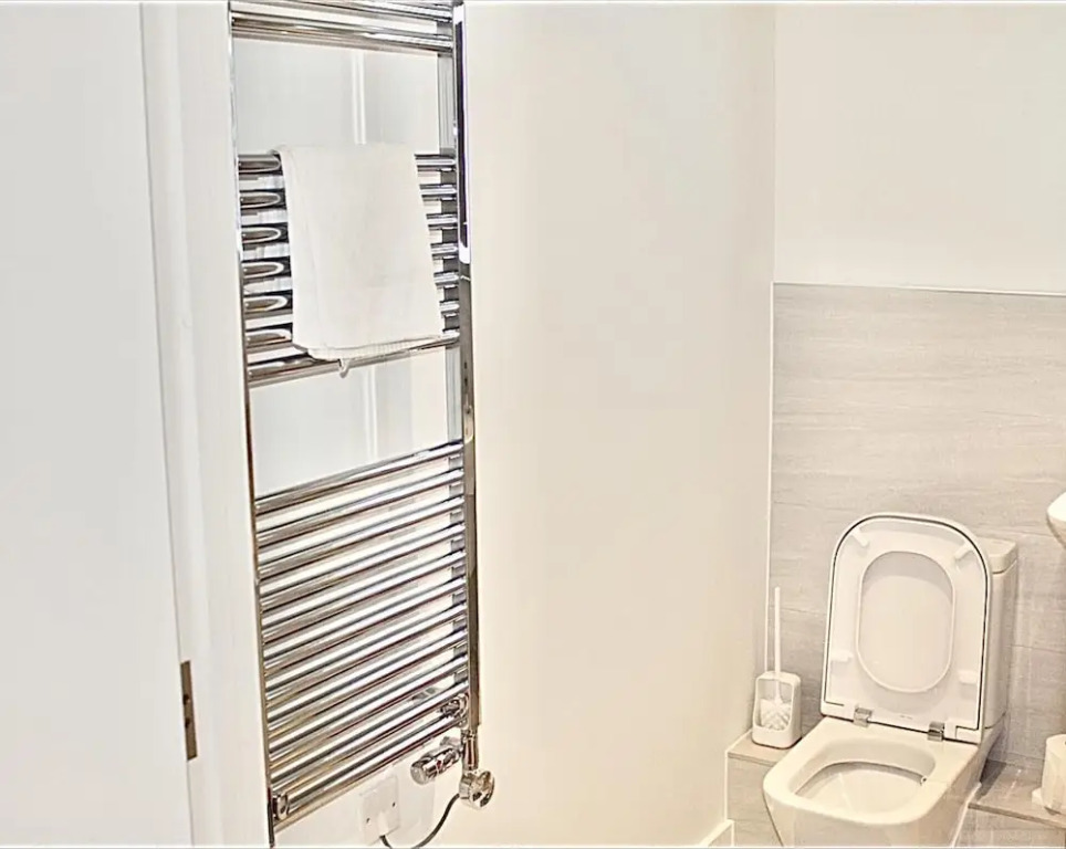 Impeccable 1bed Apartment in the Heart Ofgreenford