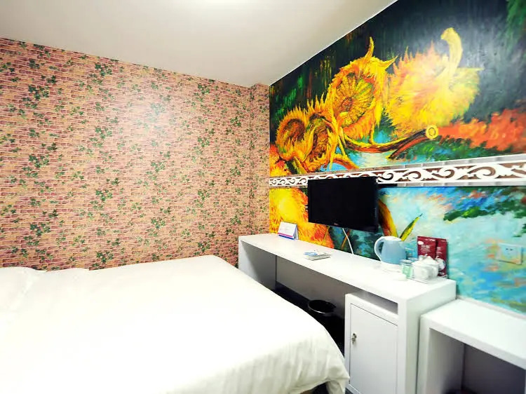 FEETEL Theme International Inn