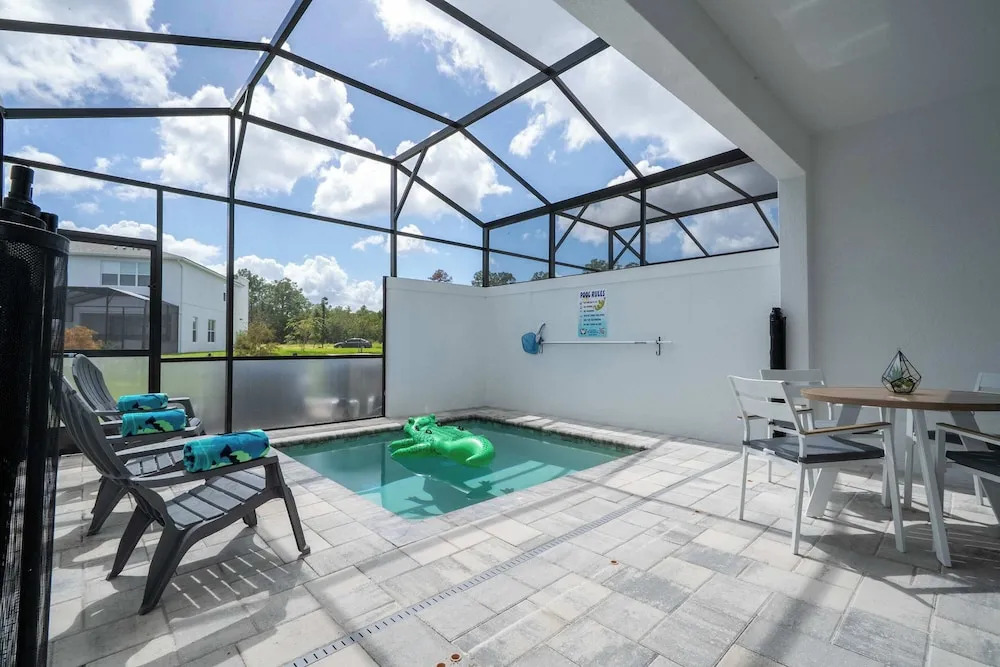 Modern 3Bd Screened Pool at Serenity Resort 17322