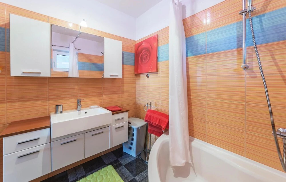 Stunning Apartment in Fazana With Wifi and 3 Bedrooms