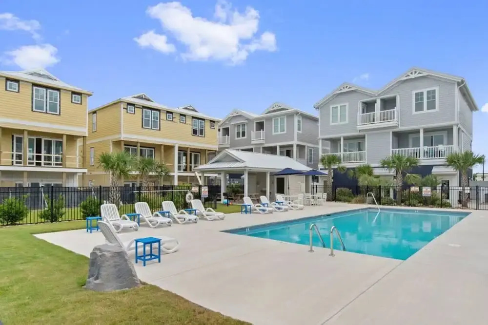 Isle of Dreams in Emerald Isle