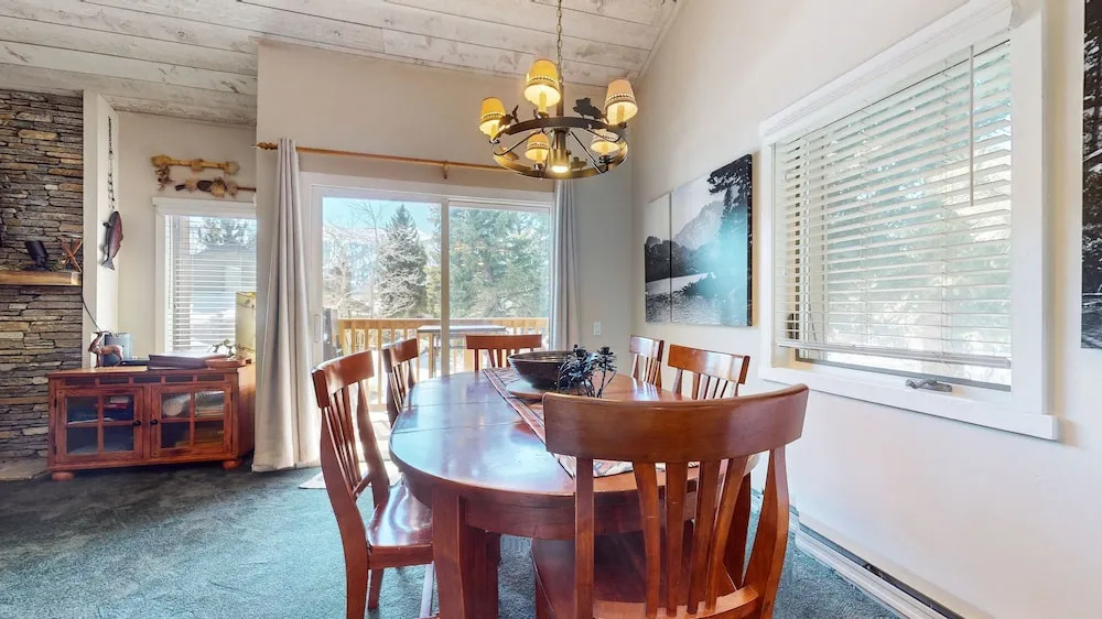 Snowcreek II 202 Remodeled, Light and Bright Condo with Washer Dryer by RedAwning