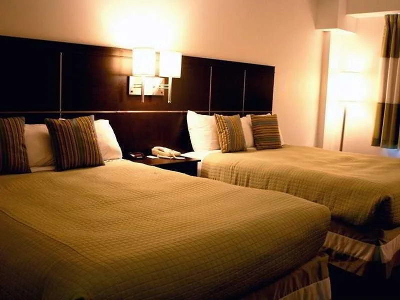 Emerald Crown Hotel