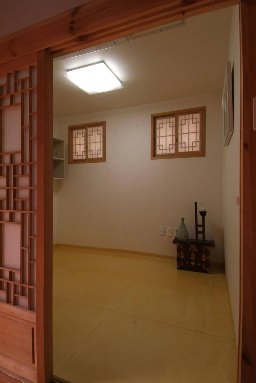 Moon Hanok Guesthouse