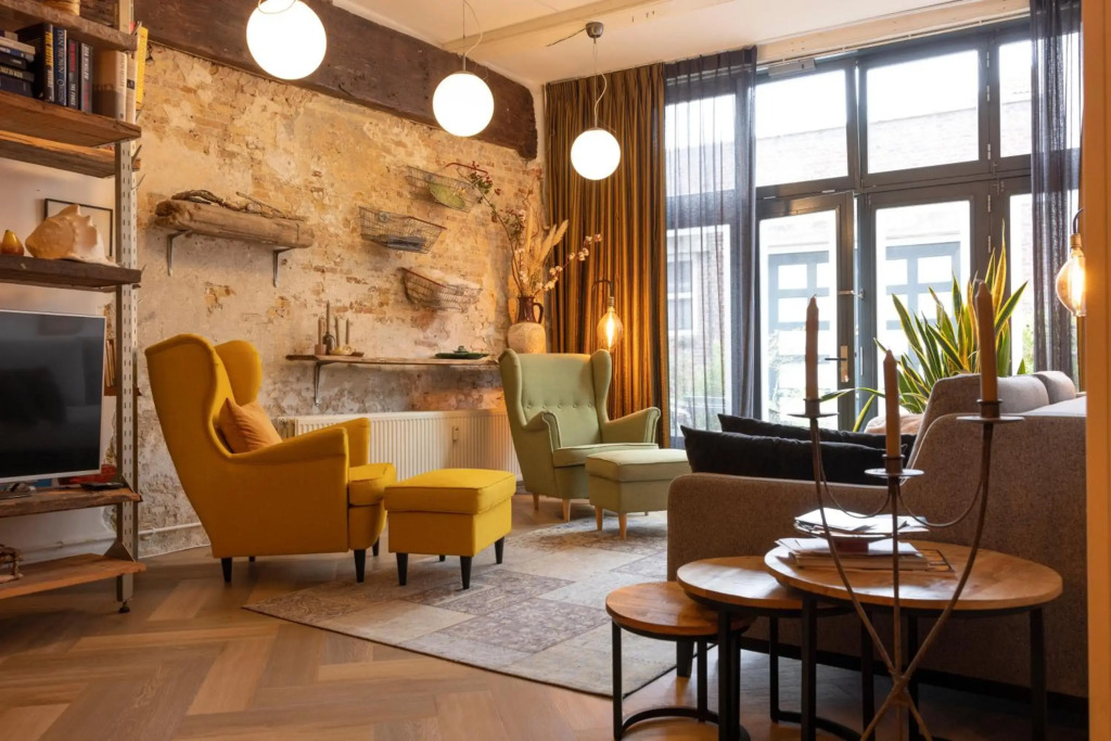 Passage, spacious apartment in historic center