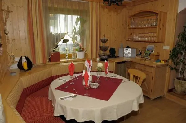 Pension Waldesruh/Halseralm