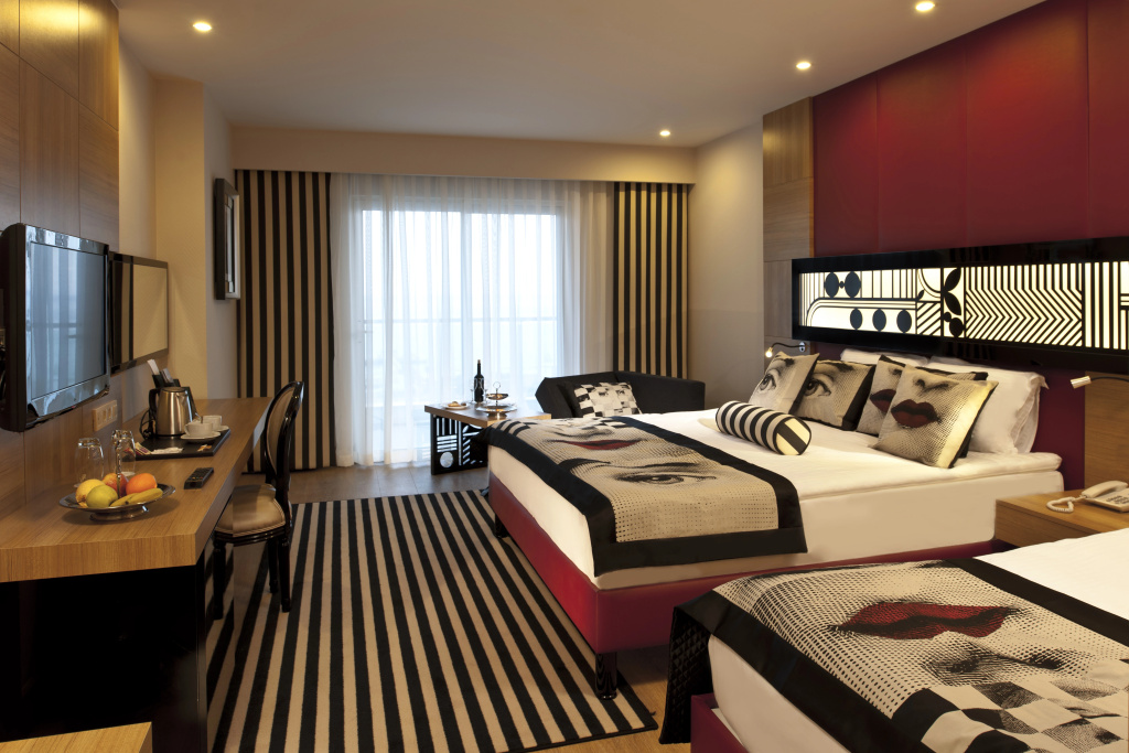Delphin Imperial Lara