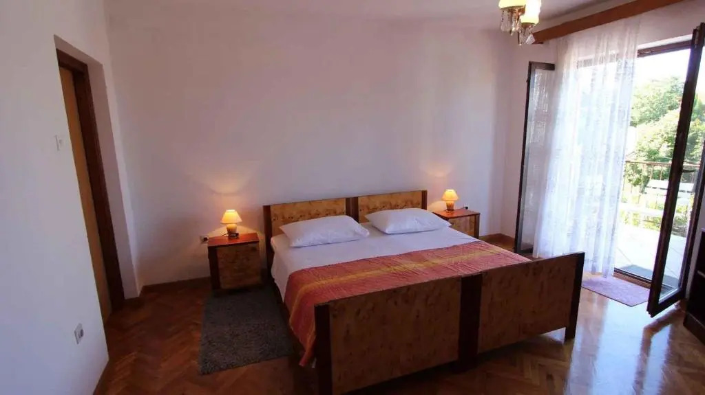 Apartments Tonica