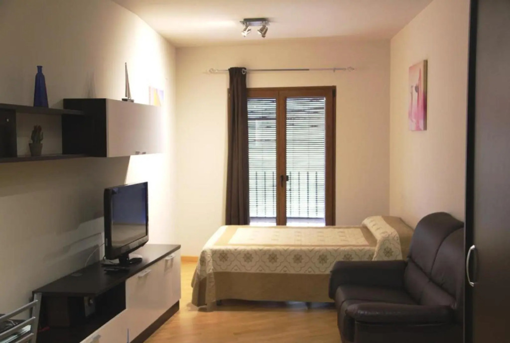 Wave Apartments