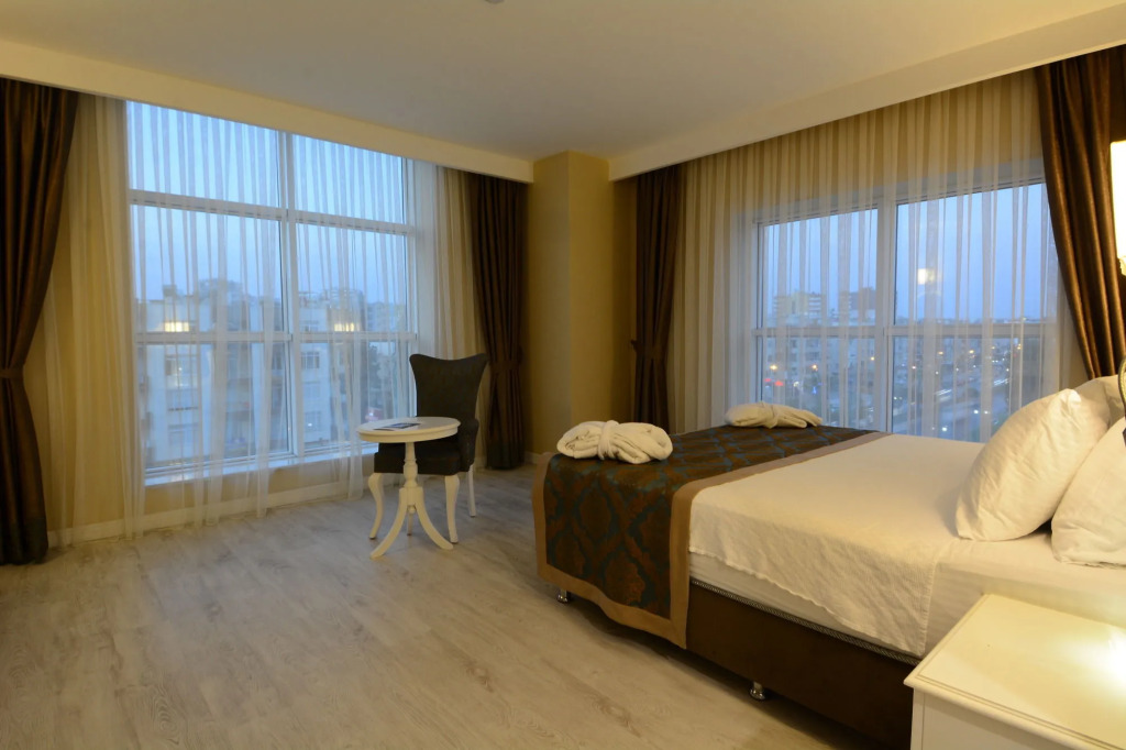 Navona Otel Mersin