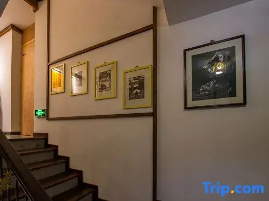 Jiangnan Deyuelou Hotel