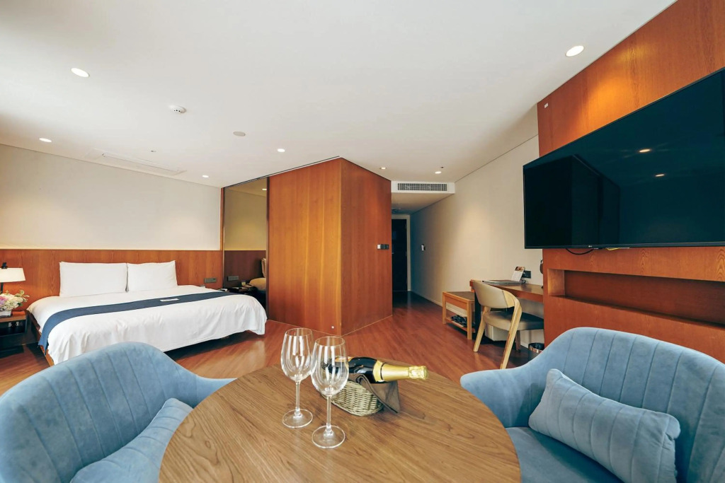 Hotel Sirius