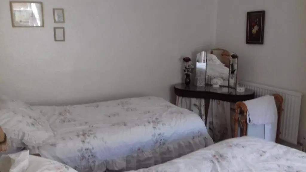 Hills Farm B&B Laugharne