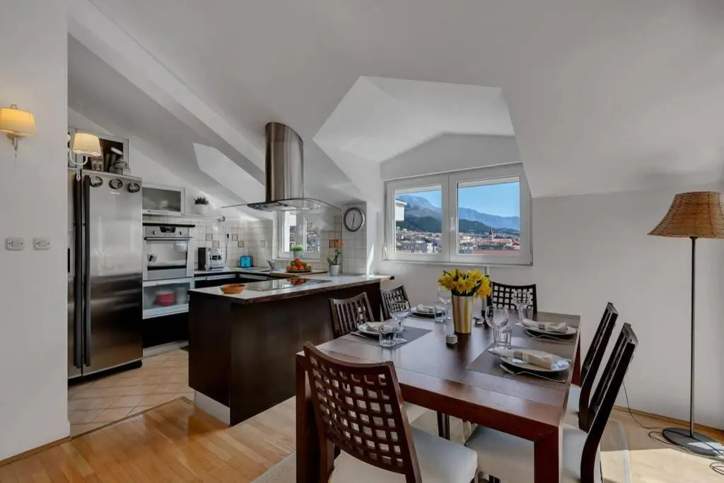 Apartment Sea breeze Makarska