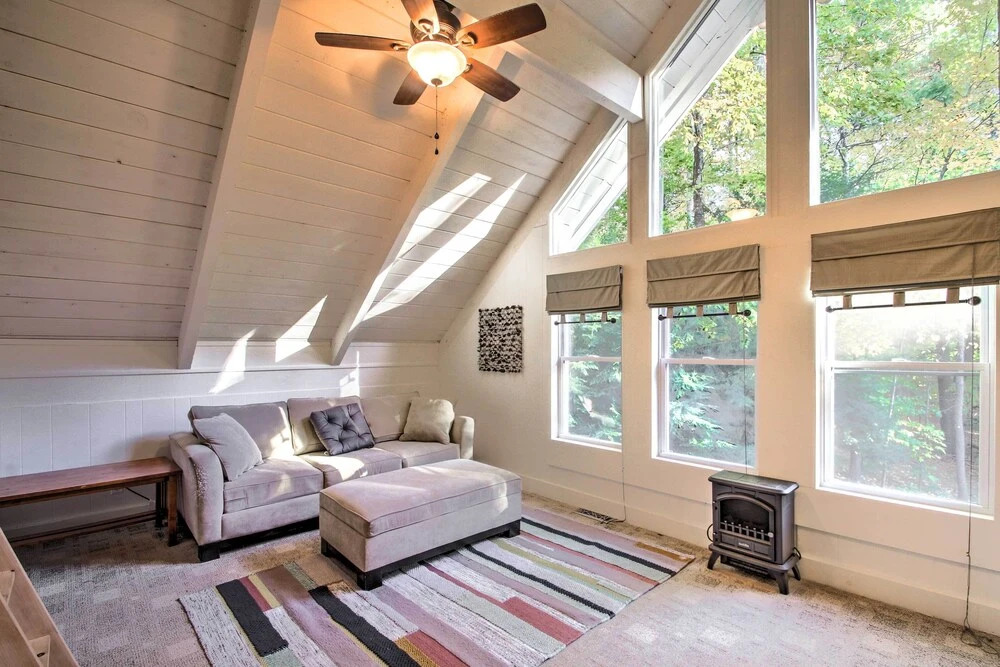 Gilford Cabin - 2 Mi to Gunstock Mountain Resort!