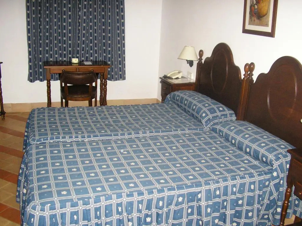 Hotel Tugasa Arco de la Villa