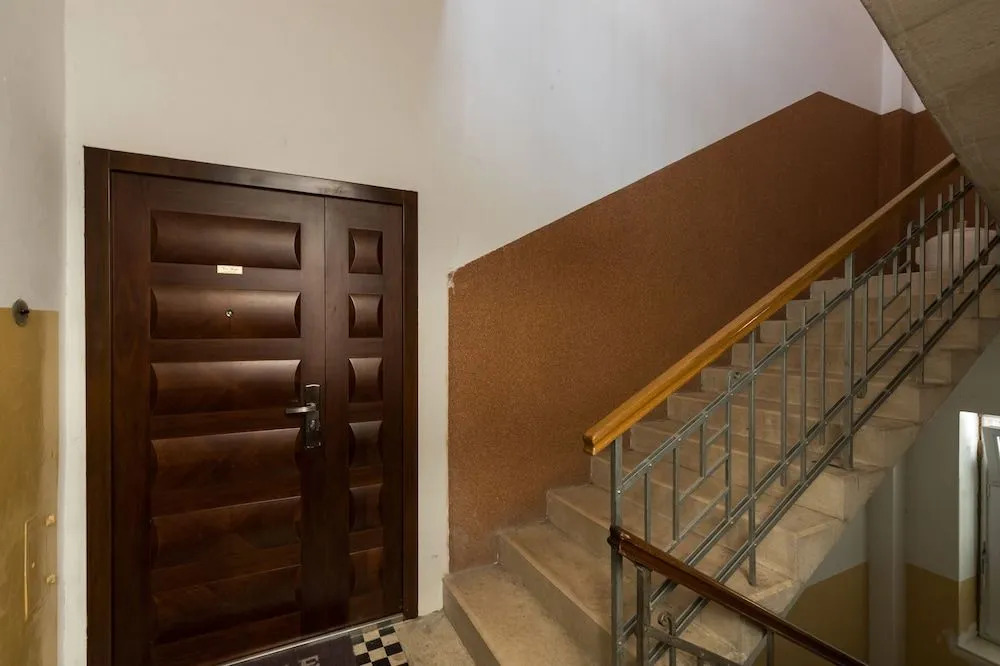 Apartment Van Gogh