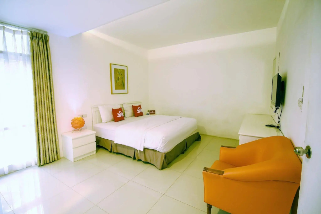 ZEN Rooms Dipati Ukur
