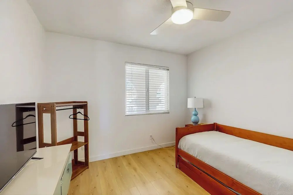 4BR Home in Joshua Tree w/ Private Pool & Fire Pit